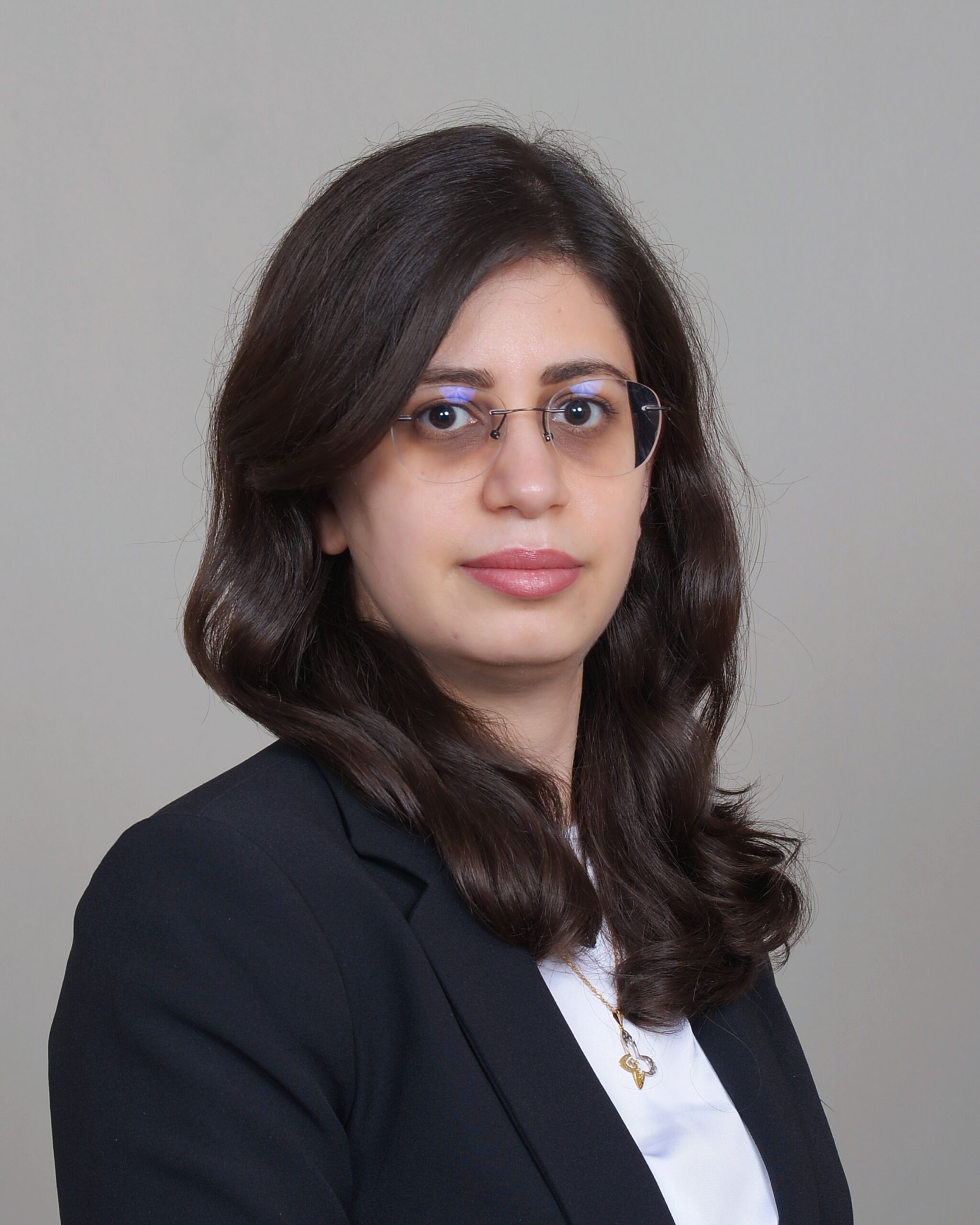 Headshot-MV Mahboubeh Varmazyad, PhD